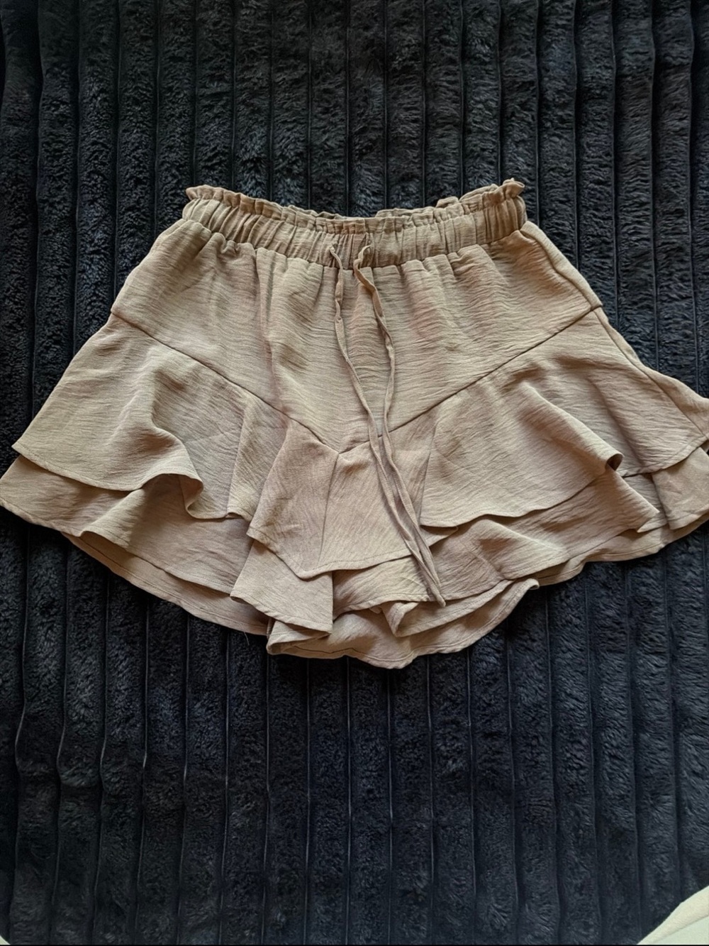 Tiered Ruffle Drawstring Skort - Picture 2 of 5
